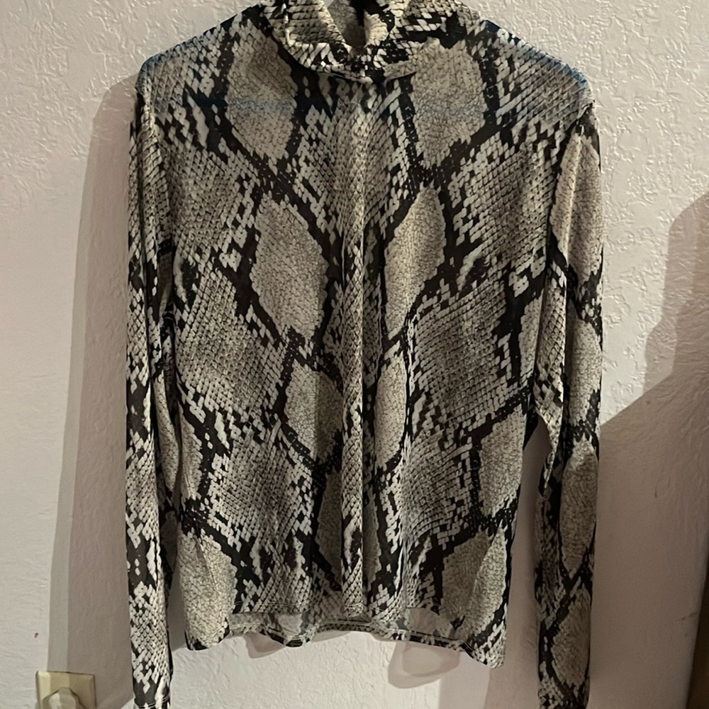 H&M mesh long sleeve top 
XL
